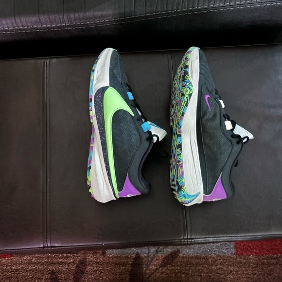 W/ BOX Men’s size 8 Nike Zoom Freak 5 - Picture 7 of 12